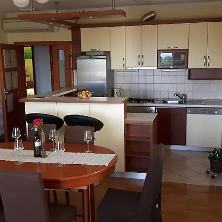 With A Parking Space Mlini, Dubrovnik - 9105 믈리니