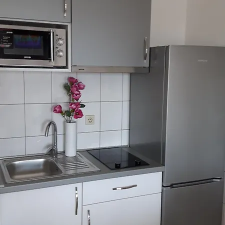 With A Parking Space Mlini, Dubrovnik - 9105 *