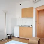 Апартаменты With A Parking Space Mlini, Dubrovnik - 9105 *